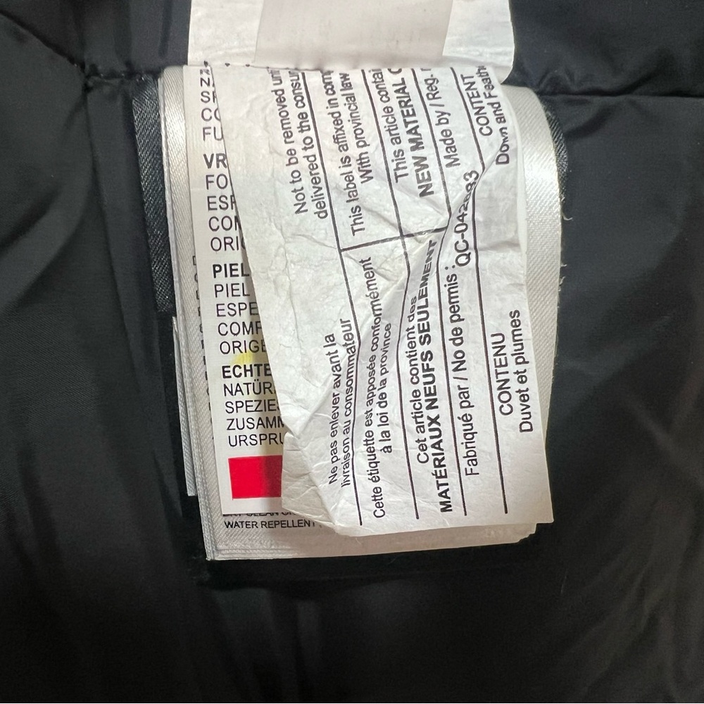 Canada Goose Women's Shelburne Parka - Black with Fur - Like New - Medium - Picture 8 of 15